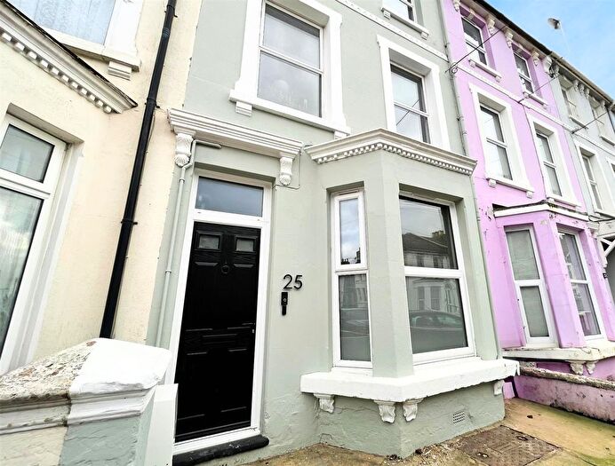 1 Bedroom Flat To Rent In Manor Road, Hastings, TN34
