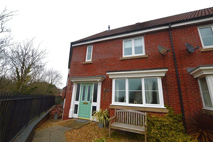 3 Bedroom End Of Terrace House To Rent In Dorset Close, Highbridge, Somerset, TA9