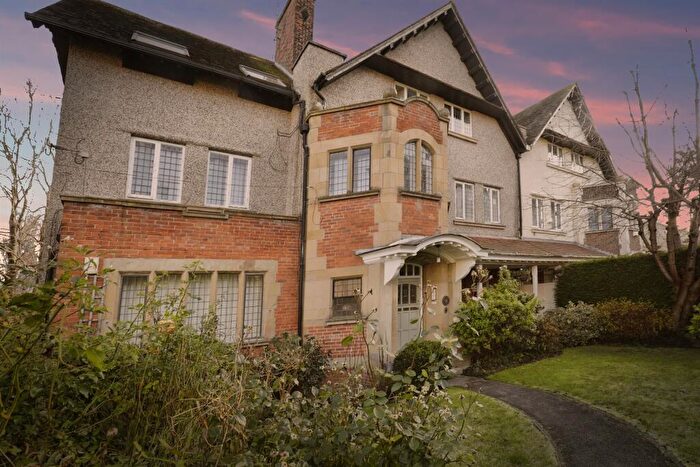 1 Bedroom Apartment For Sale In Spring Grove, Harrogate, HG1