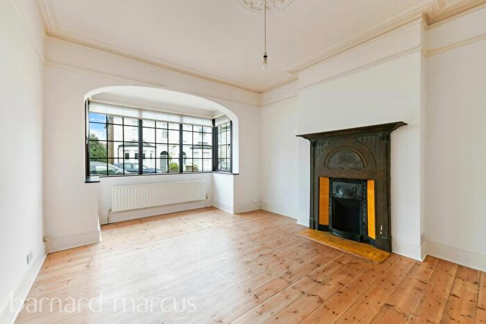 3 Bedroom House To Rent In Clifton Road, Wallington, SM6