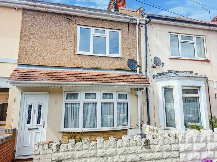 3 Bedroom Terraced House To Rent In Caulfield Road, Swindon, Wiltshire, SN2