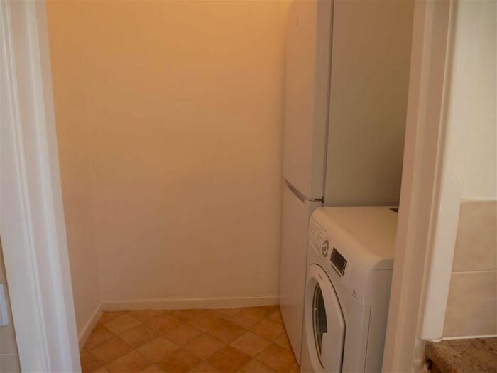 1 Bedroom Flat To Rent In Springfield Avenue, Helsby, Frodsham, WA6