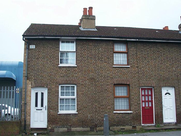 2 Bedroom Terraced House To Rent In Windmill Road, Croydon, CR0
