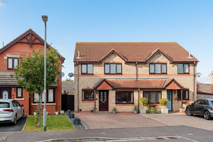 3 Bedroom Semi-Detached House For Sale In Barrie Way, Burnham-On-Sea, TA8