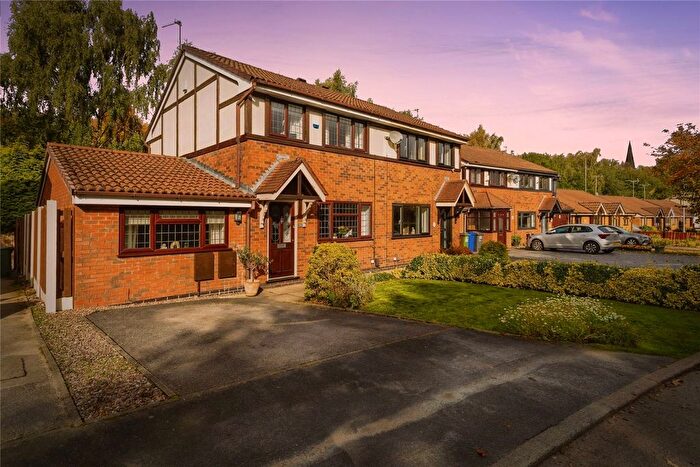 3 Bedroom Semi Detached House For Sale In Churchfields, Audenshaw, M34