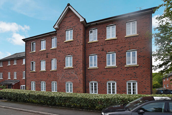 2 Bedroom Apartment For Sale In Selside Court, Radcliffe, Manchester, M26