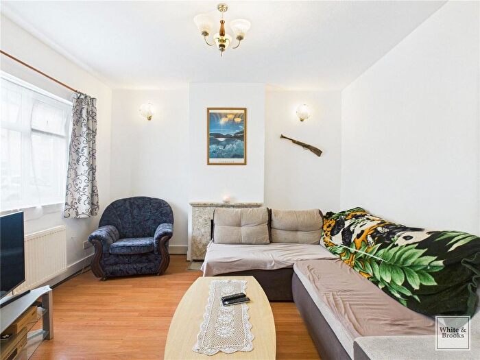 2 Bedroom Terraced House For Sale In Mayfield Road, Gosport, PO12