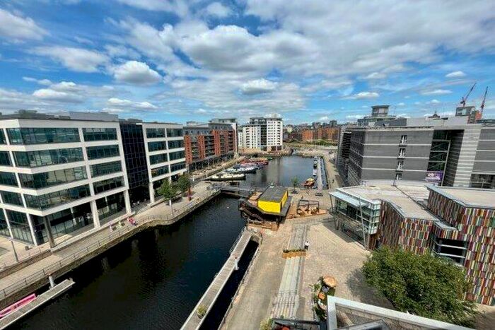 2 Bedroom Flat To Rent In Mcclure House, Leeds, LS10