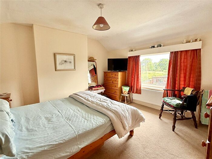 4 Bedroom Semi-Detached House For Sale In Rhos Common, Llanymynech, Powys, SY22