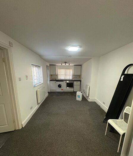 Studio To Rent In Hainault Road, London, E11