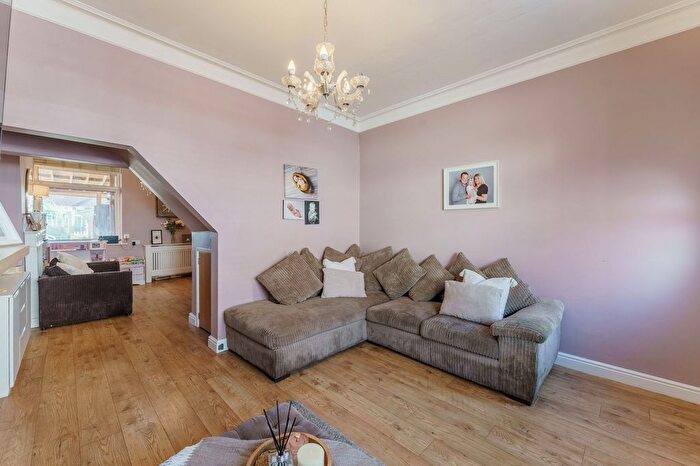 2 Bedroom Terraced House For Sale In Volta Street, Selby, YO8