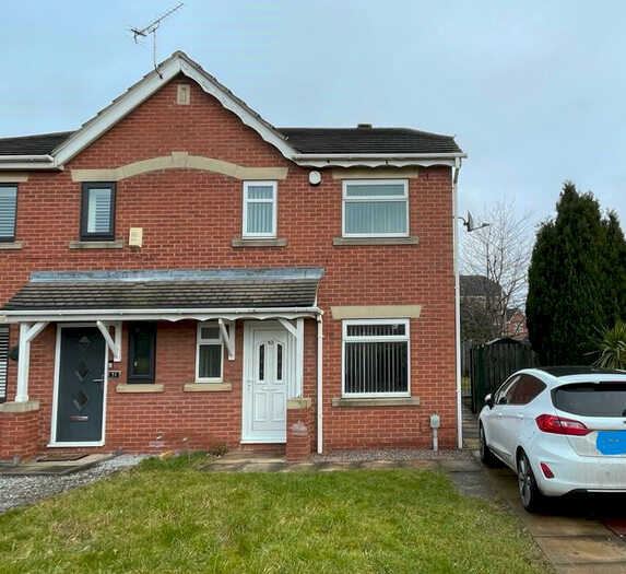3 Bedroom Semi-Detached House To Rent In Bridgegate Drive, Victoria Dock, Hull, Yorkshire, HU9