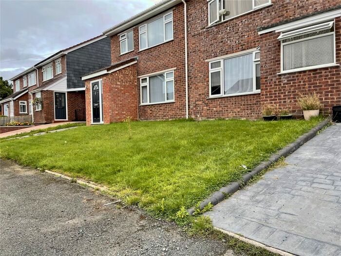 3 Bedroom Semi-Detached House For Sale In Llys Rhufain, Caersws, Powys, SY17