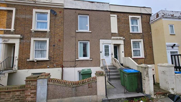 4 Bedroom House For Sale In Frederick Place, Plumstead, London, SE18