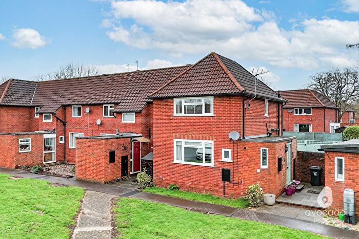 2 Bedroom End Of Terrace House For Sale In Hill Road, Arborfield, RG2