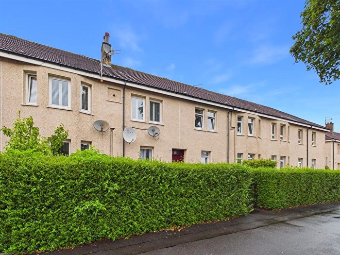 2 Bedroom Flat For Sale In Netherhill Road, Paisley, PA3