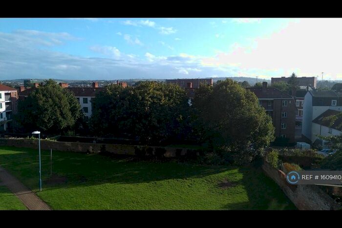 2 Bedroom Flat To Rent In Clifton Vale Close, Bristol, BS8