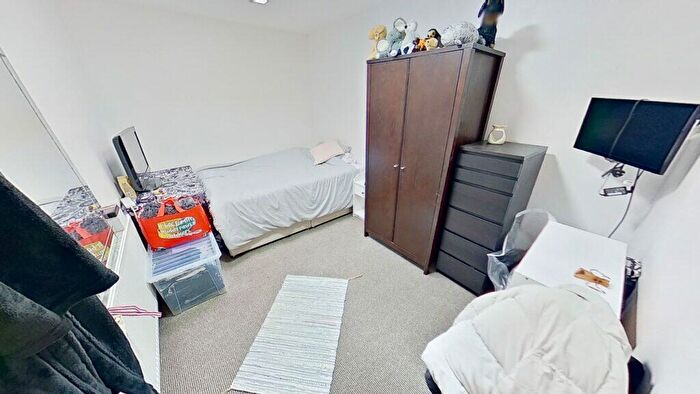 6 Bedroom House To Rent In B Dawlish Road, Selly Oak, Birmingham, B29