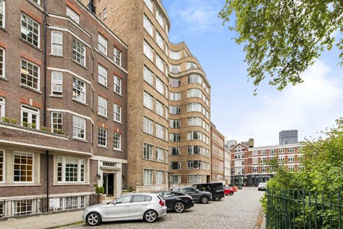 Studio To Rent In Charterhouse Square, Farringdon, EC1M