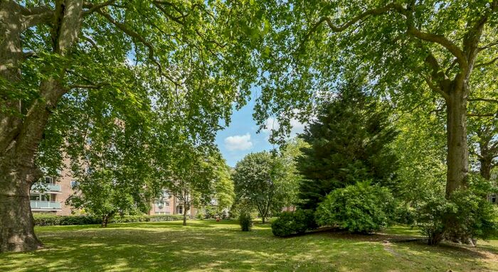 2 Bedroom Apartment To Rent In Elm Park Gardens, Chelsea, SW10