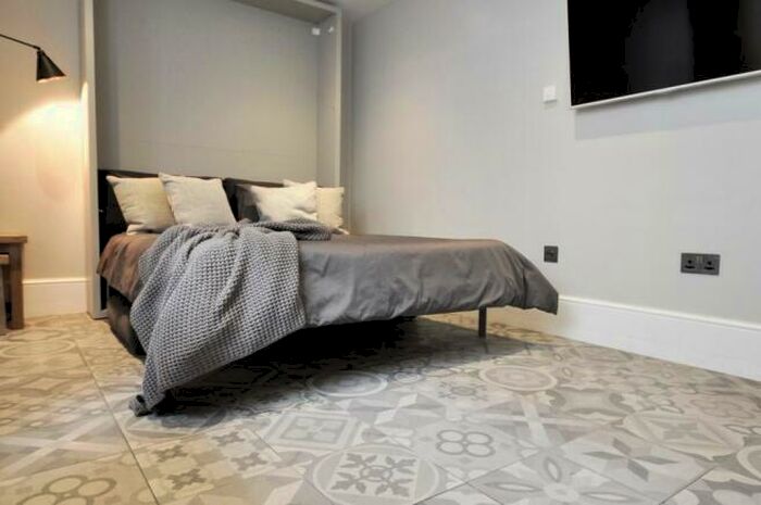 Studio To Rent In Toppham Drive, Sheffield, S8