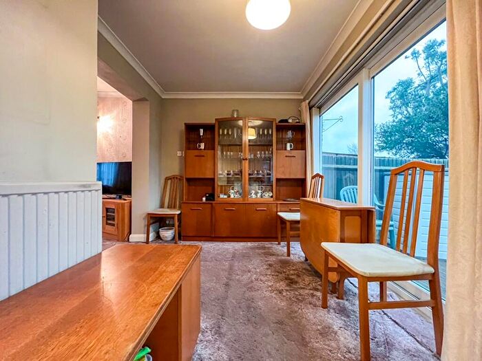 2 Bedroom Terraced House For Sale In Berkeley Drive, West Molesey, KT8