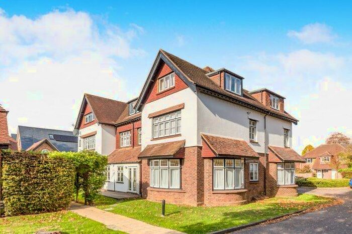 1 Bedroom Flat To Rent In Hillier House, Guildford GU1