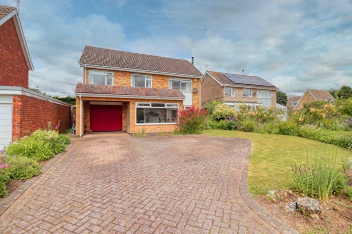 4 Bedroom Detached House For Sale In Trehampton Drive, Lea, Gainsborough, DN21