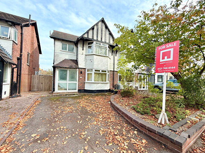 3 Bedroom Semi-Detached House For Sale In Robin Hood Lane, Hall Green, B28