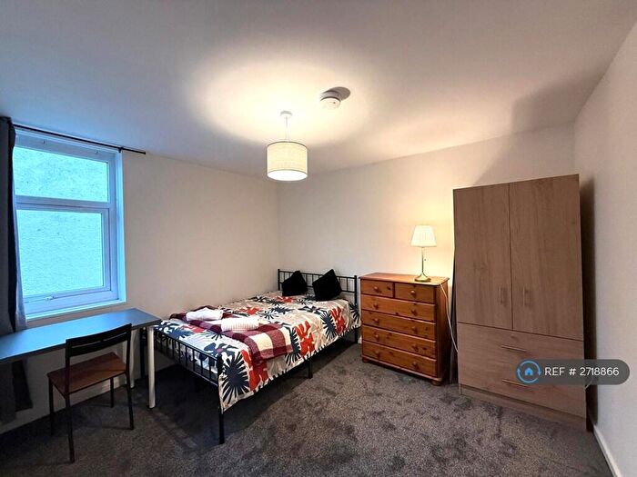 3 Bedroom End Of Terrace House To Rent In Thirston Way, Newcastle Upon Tyne, NE3