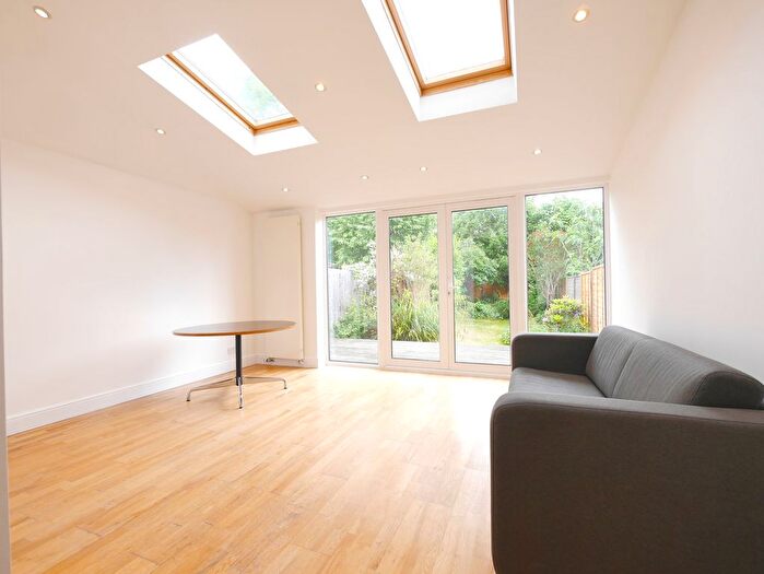 2 Bedroom Flat To Rent In Birkbeck Road, London, SW19