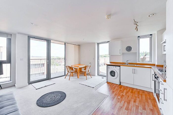 1 Bedroom Flat For Sale In Bromley Road, Beckenham Hill, London, SE6