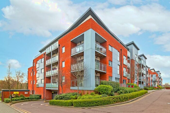 1 Bedroom Flat To Rent In Barcino House, Charrington Place, St. Albans, AL1