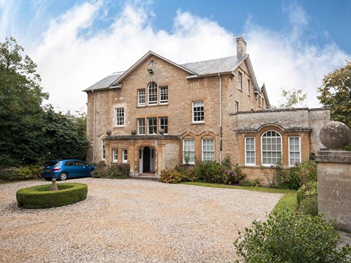 3 Bedroom Flat For Sale In Spring Hill Road, Begbroke, Kidlington, OX5