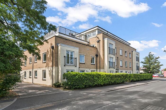 2 Bedroom Flat For Sale In Worton Road, Isleworth, TW7