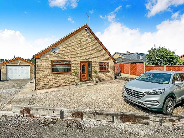 4 Bedroom Detached House For Sale In Silver Birch Drive, Wyke, Bradford, West Yorkshire, BD12