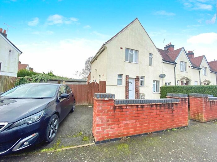 3 Bedroom End Of Terrace House To Rent In Barton Road, Nuneaton, Warwickshire, CV10