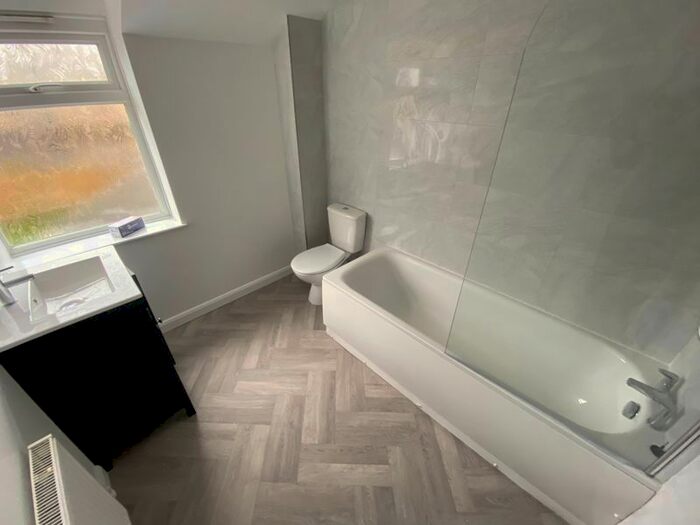 2 Bedroom Terraced House To Rent In Avenue Road, Huntingdon PE29