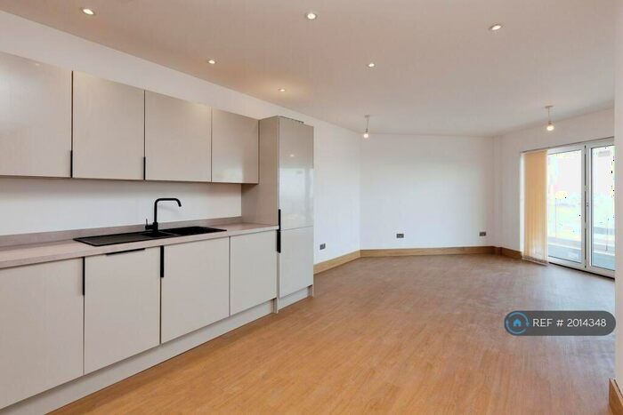 1 Bedroom Flat To Rent In Estuary View Apartments, Northfleet, DA11