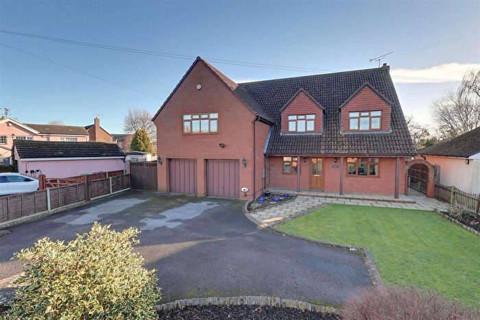 5 Bedroom Detached House For Sale In Old Tewkesbury Road, Norton, Gloucester, GL2