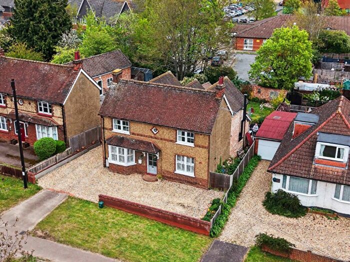 4 Bedroom Detached House For Sale In London Road, Stevenage, Hertfordshire, SG1