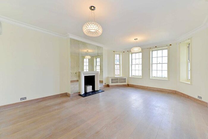 4 Bedroom Apartment To Rent In St Johns Wood Court, St. Johns Wood Road, London, NW8