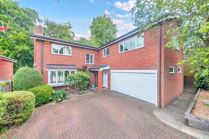 5 Bedroom Detached House To Rent In Shrubbery Grove, Royston, SG8