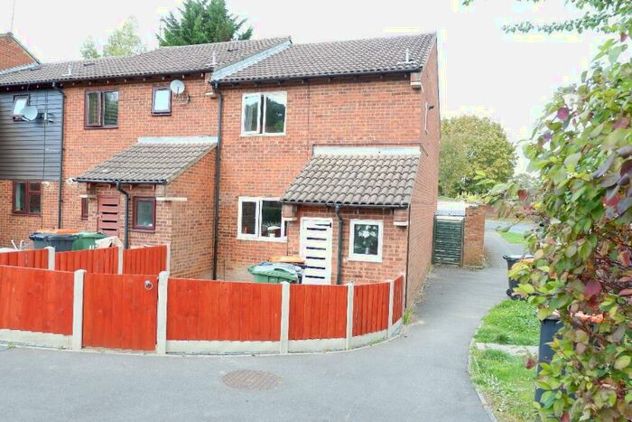 3 Bedroom Terraced House To Rent In Spoondell, Dunstable, LU6