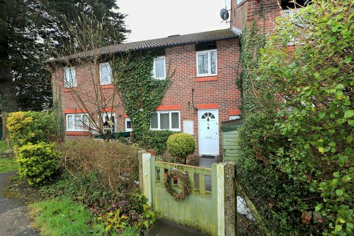 3 Bedroom Terraced House To Rent In Willow Close, Beare Green, Dorking, RH5