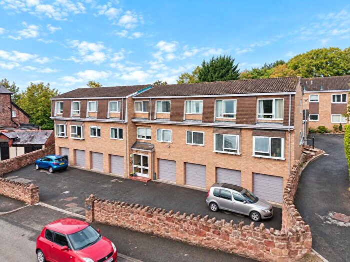2 Bedroom Apartment For Sale In School Hill, Heswall, Wirral, CH60