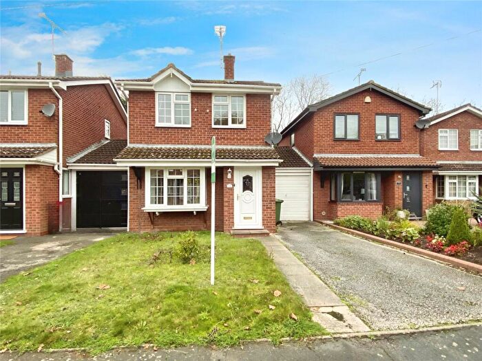 3 Bedroom Link Detached House For Sale In Spinney Close, Arley, Coventry, Warwickshire, CV7