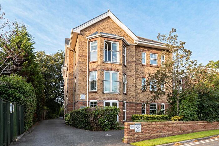 2 Bedroom Flat For Sale In Bedroom Ground Floor Flat With Outside Space In Wellington Road, Bournemouth, BH8