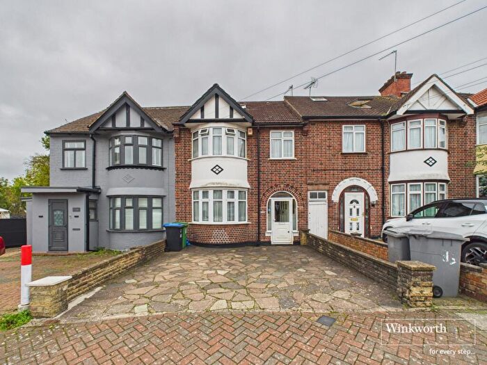 4 Bedroom Terraced House For Sale In Church Drive, Kingsbury, London, NW9