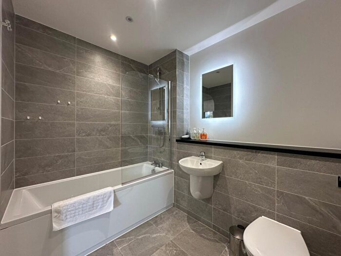 1 Bedroom Flat To Rent In Bevington Bush, Liverpool, L3